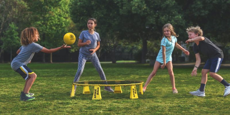 spikeball-ESlJNsYwIwM-unsplash